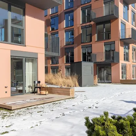 Апартаменты Sunny, Peaceful & Spacious By Urban Rent