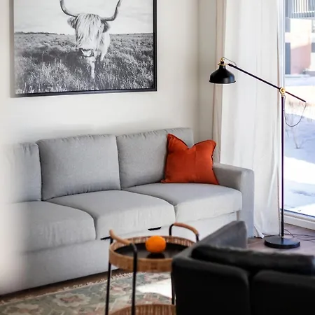 Apartment Sunny, Peaceful & Spacious By Urban Rent *