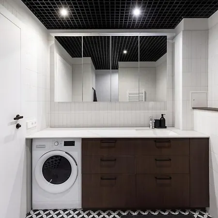 Sunny, Peaceful & Spacious By Urban Rent Apartment