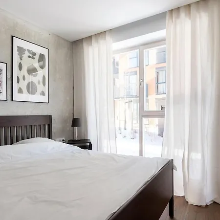 Apartment Sunny, Peaceful & Spacious By Urban Rent
