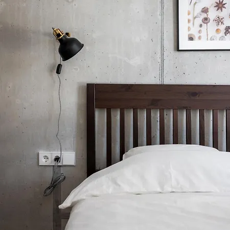 Sunny, Peaceful & Spacious By Urban Rent Апартаменты *