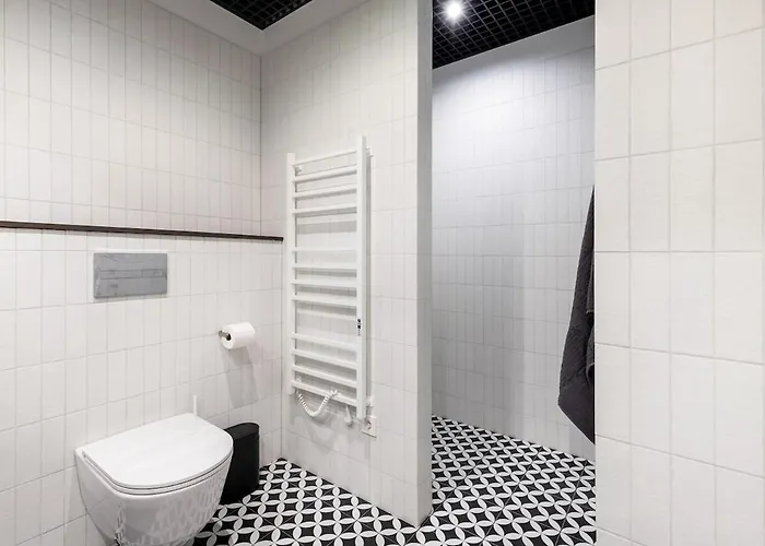 Sunny, Peaceful & Spacious By Urban Rent * Vilnius