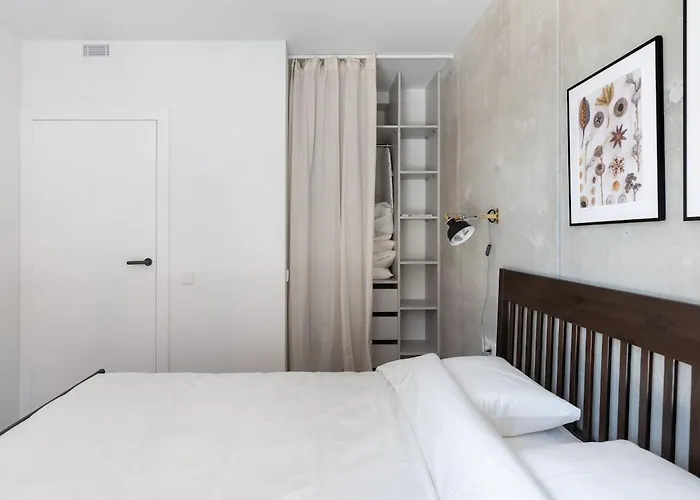 Sunny, Peaceful & Spacious By Urban Rent