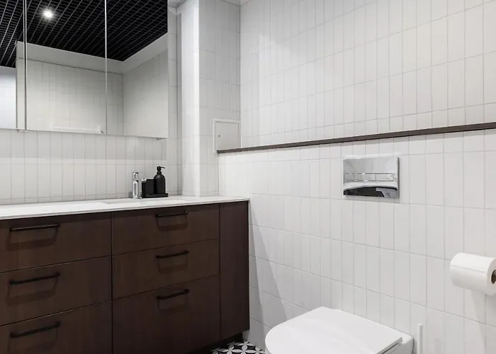 Sunny, Peaceful & Spacious By Urban Rent Apartment *