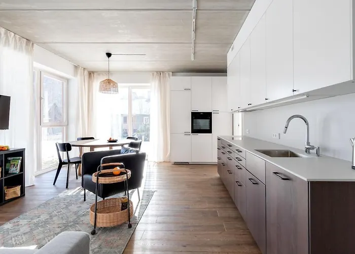 Sunny, Peaceful & Spacious By Urban Rent Apartment Vilnius