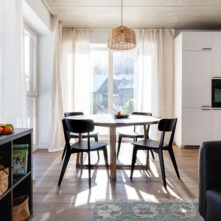 Sunny, Peaceful & Spacious By Urban Rent 维尔纽斯