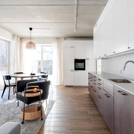 Sunny, Peaceful & Spacious By Urban Rent 公寓 维尔纽斯